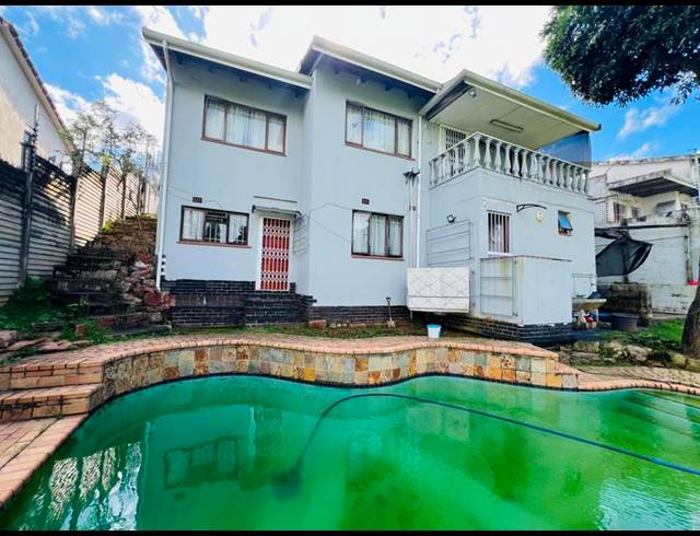 4 BEDROOM HOUSE FOR SALE IN GLENMORE